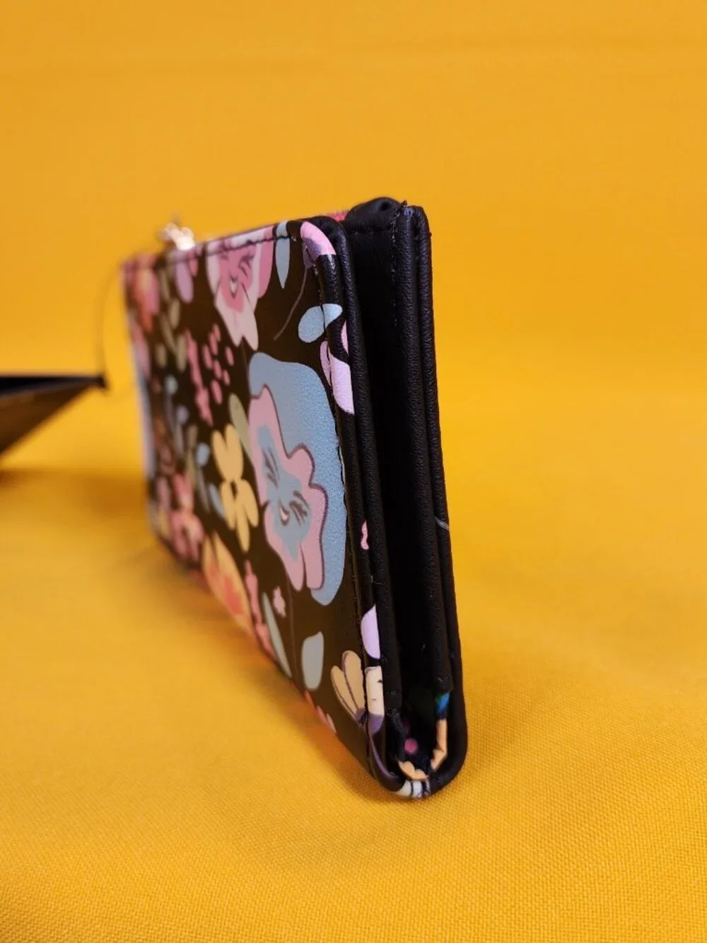 Loungefly Disney Alice in Wonderland Floral Wildflower Butterfly Flap Wallet NEW